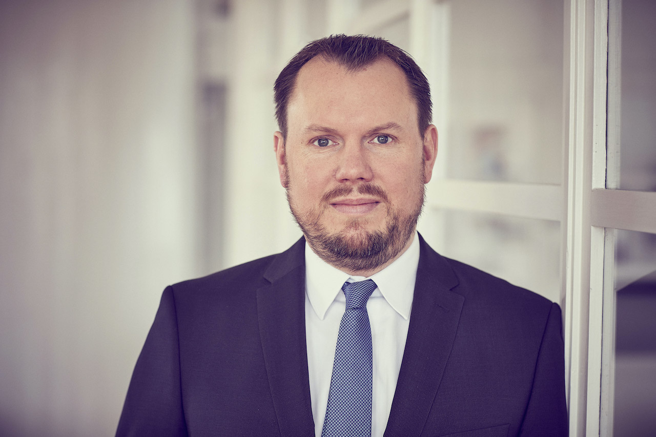 Porträtfoto von Jan-Peter Schmidt, Vorstand der Deutschen Zweitmarkt AG