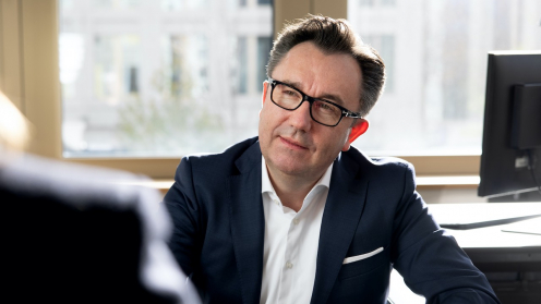 Deutsche Finance Chef Symon Hardy Godl im Gespräch