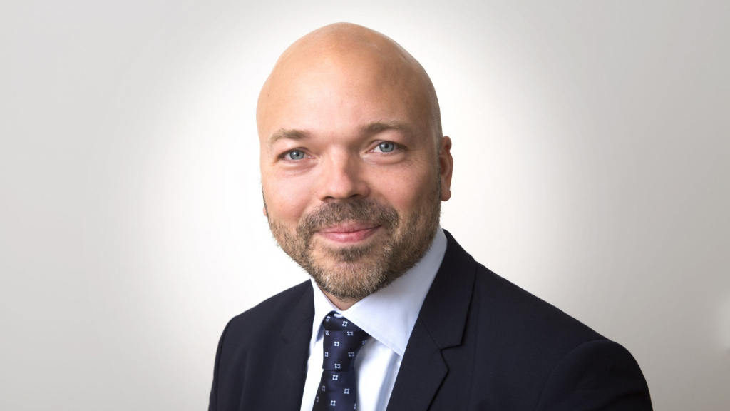 Porträtfoto von Peter Broström Savills IM