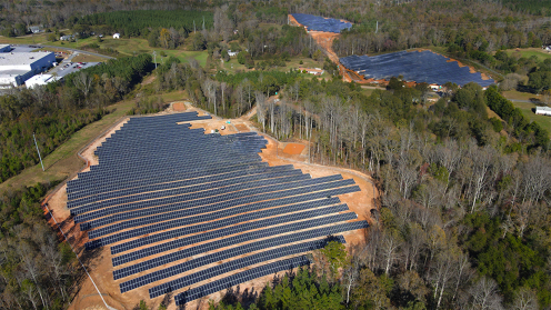 Luftaufnahme eines Solarparks von hep Petra