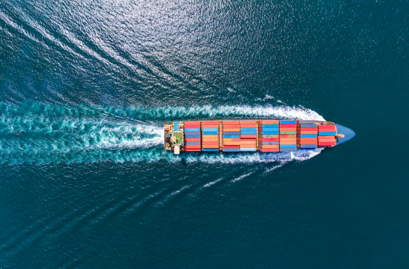 Containerschiff von oben
