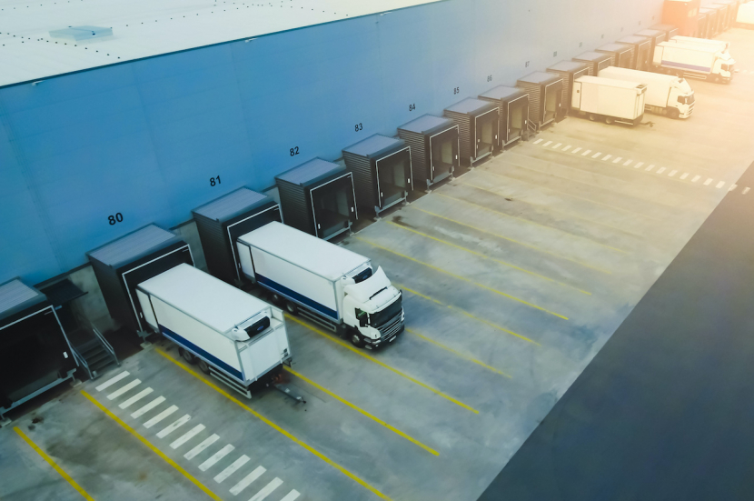 Luftaufnahme eines Logistikzentrums