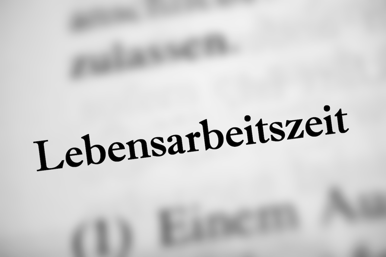 Bild mit dem Begriff Lebensarbeitszeit