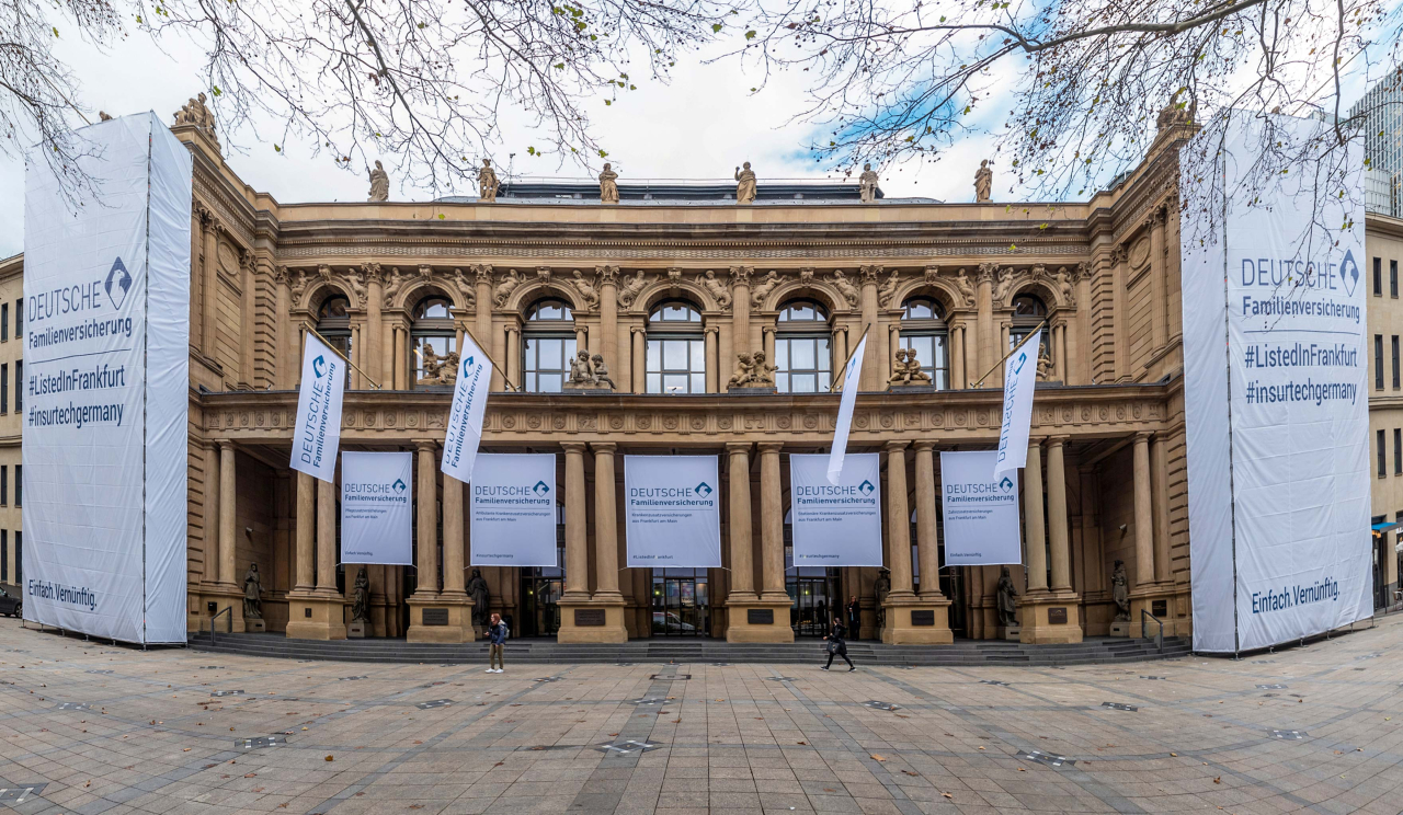 Frankfurter Börse mit DFV Plakaten behangen