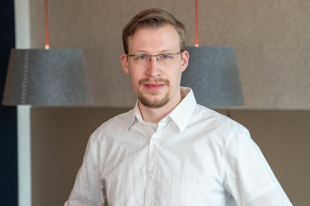 HIH Real Estate gründet Tochter für E-Auto-Wallboxen | Cash.