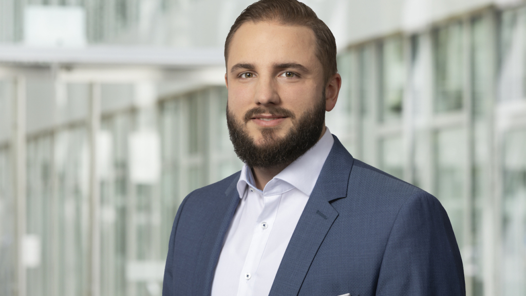 Dennis Wittkamp, Assekurata