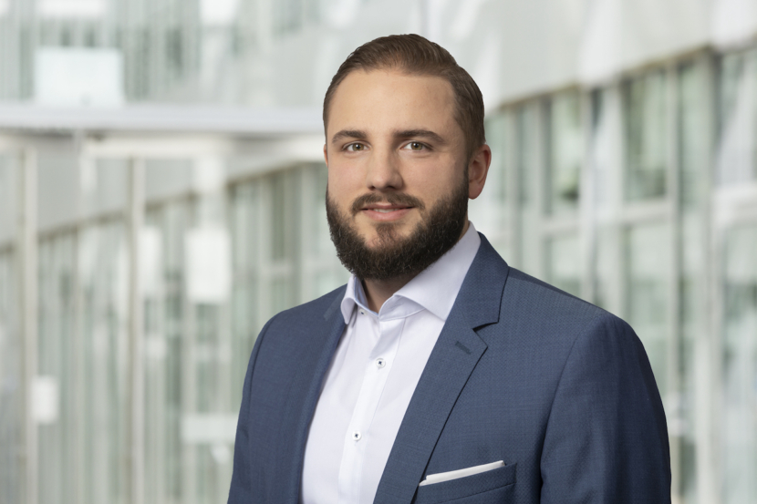 Dennis Wittkamp, Assekurata