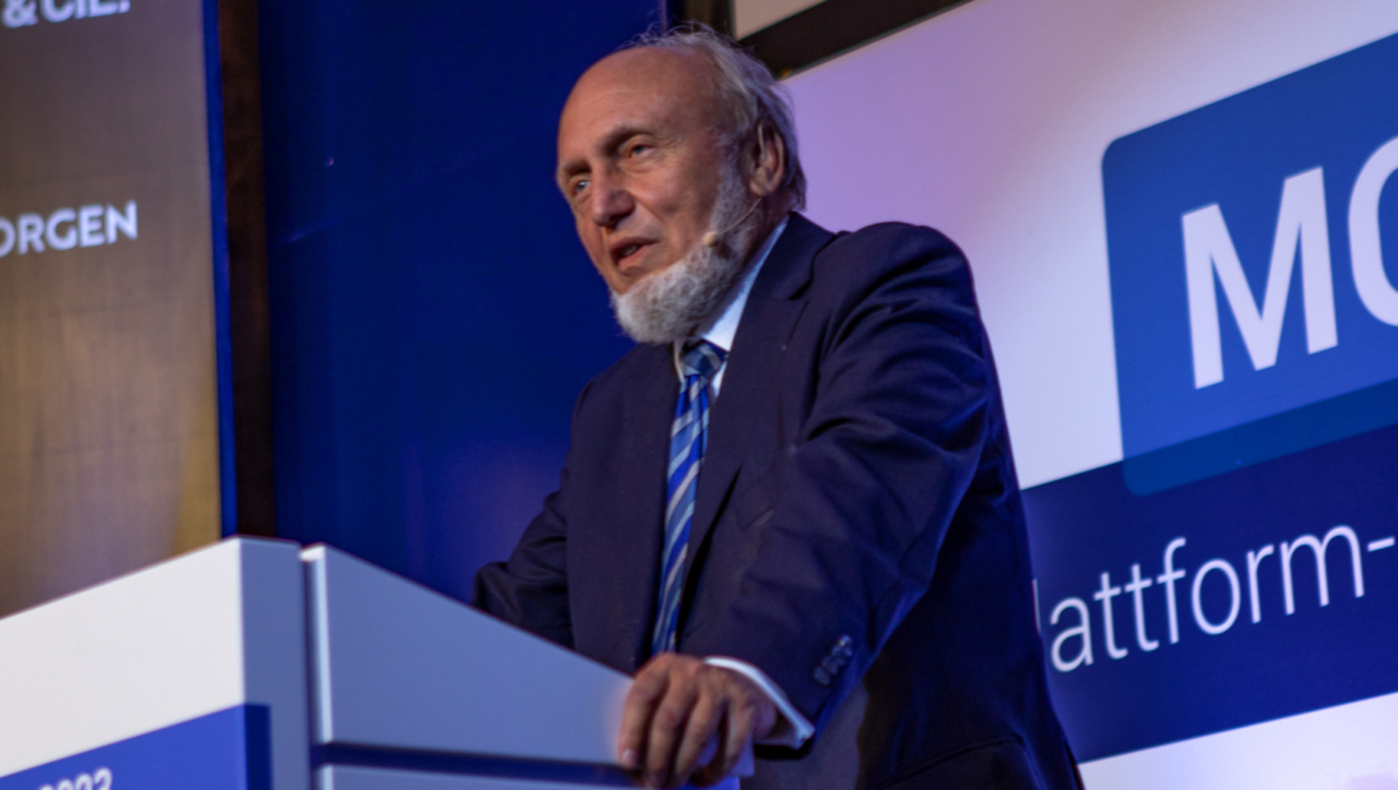 Prof Hans-Werner Sinn auf dem JDC Plattform- Summit 2023 in Wiesbaden.