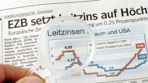 Zeitungsartikel über die Leitzinsen