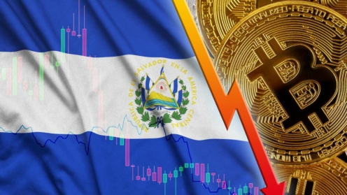 Bitcoin mit stark fallendem Kurspfeil vor der Flagge von El Salvador