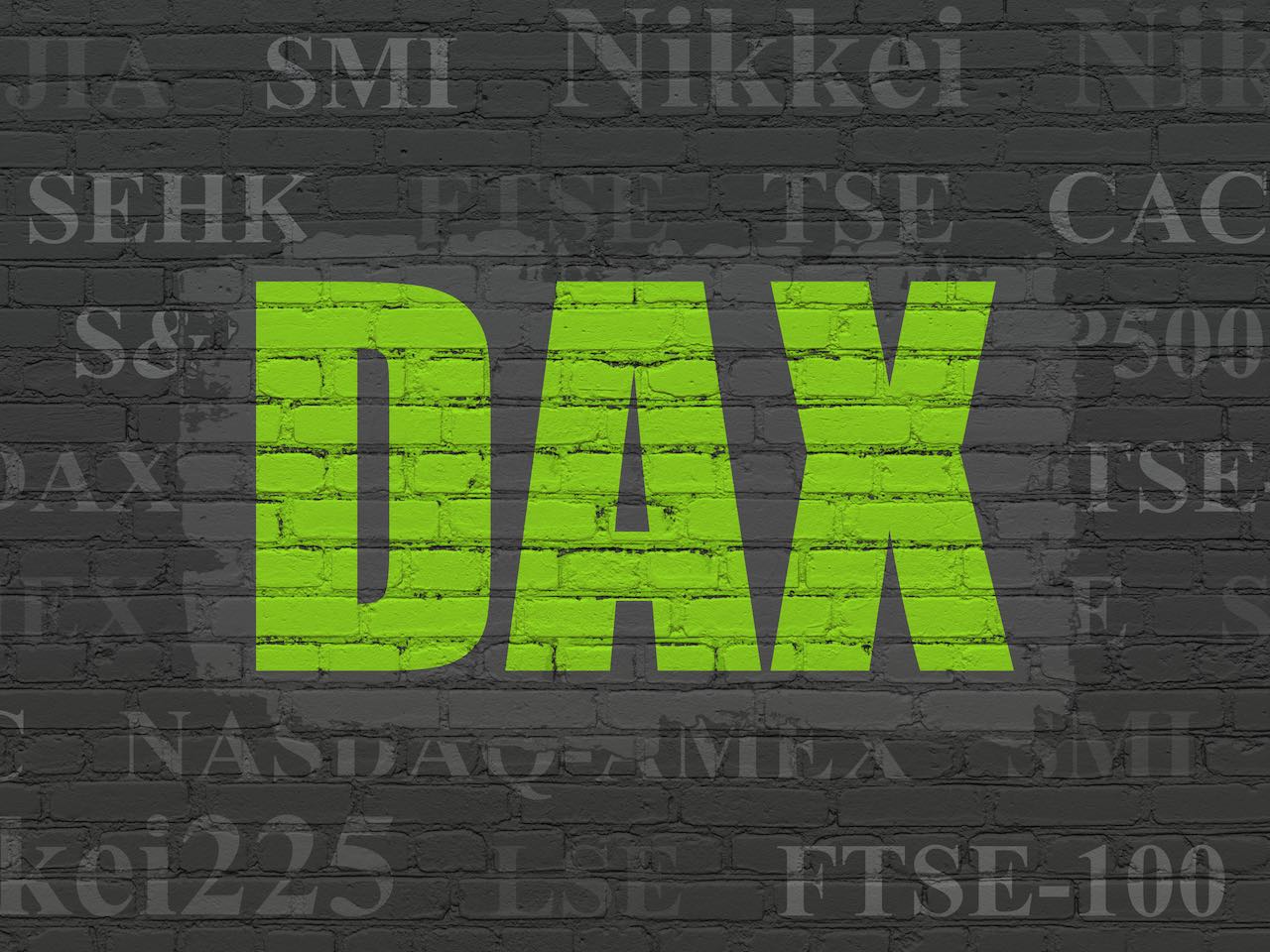 Dax-Schriftzug auf Mauer