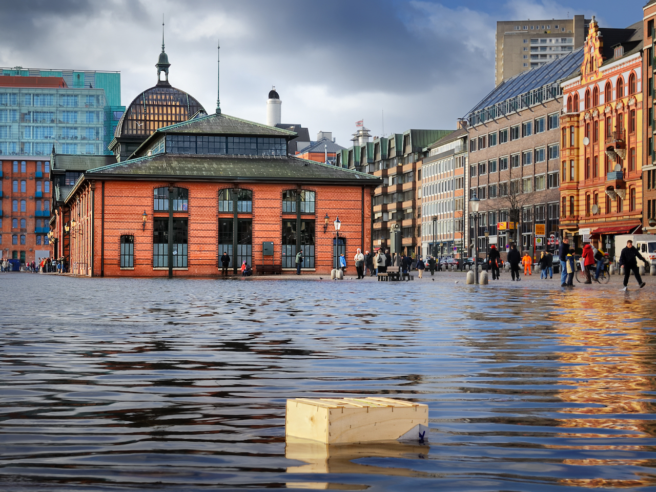 Hochwasser am Hamburger Fischmarkt