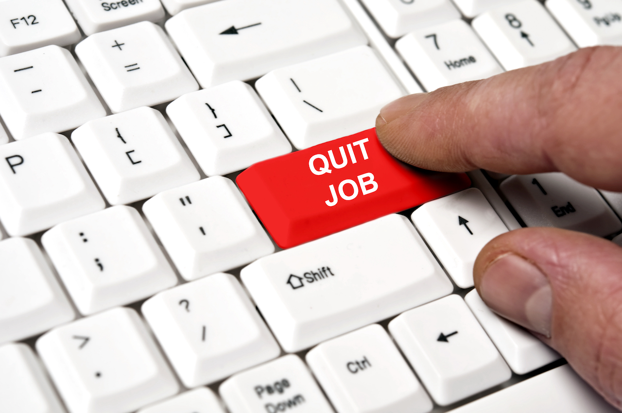 Tastatur mit Finder auf roter "Quit-Job"-Taste