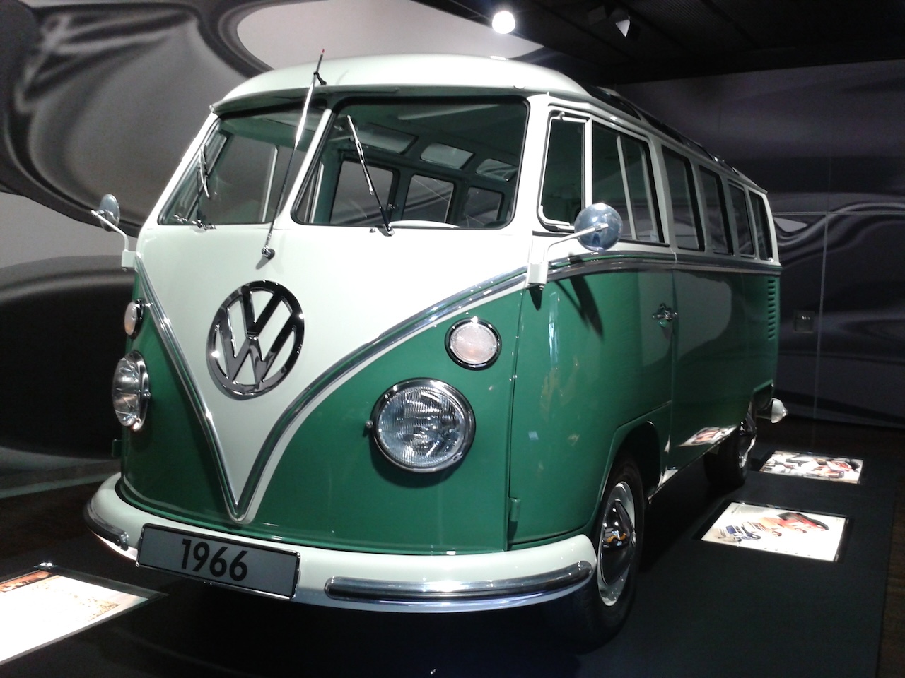 VW Bulli aus dem Jahr 1966