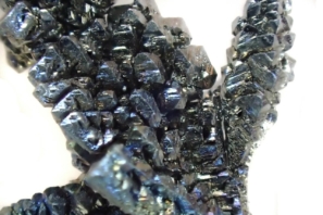 Vanadium-Metall-Kristall isoliert