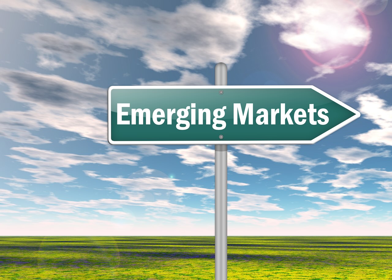 Schild mit der Aufschrift Emerging Markets