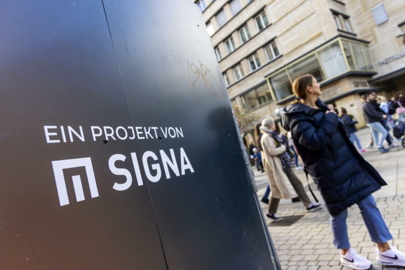 Signa-Bauzaun in Stuttgart