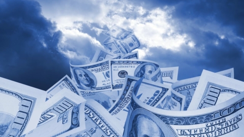 Dollar-Scheine am Himmel