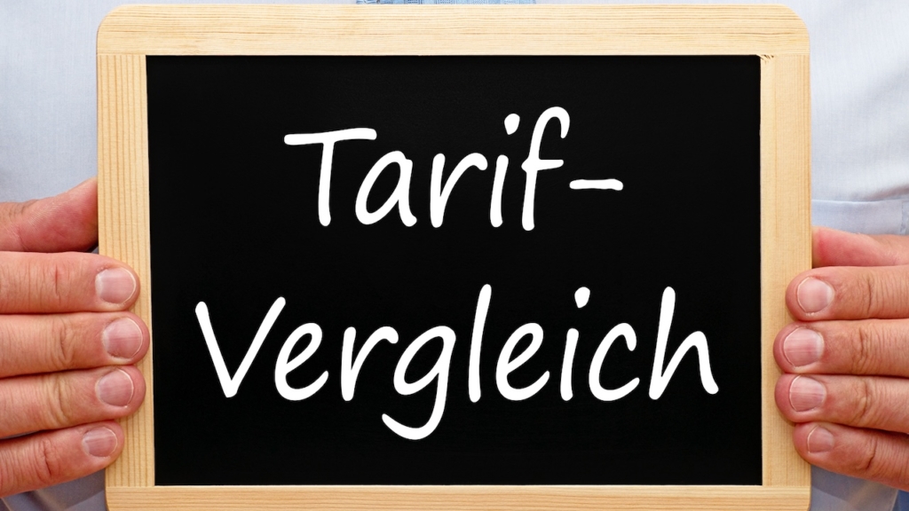 Tarif Vergleich - Mann mit Tafel