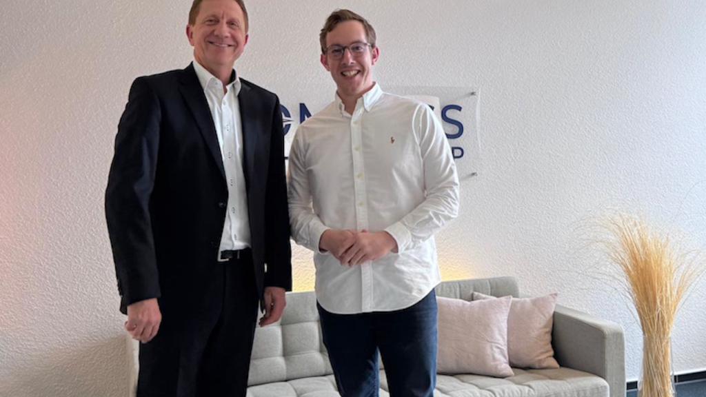 Udo Engelhardt und Kompass-CEO Matthias Schmidt