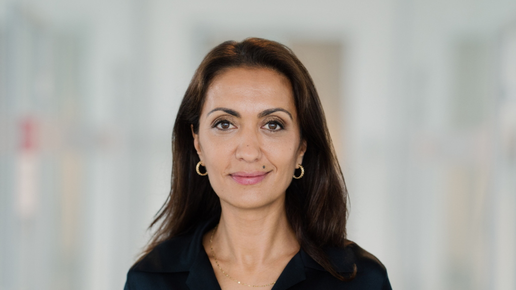 Sara Yussefi, Chief People and Communications Officer der Viridium Gruppe