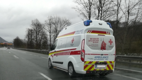 Krank auf Reisen, Krankenrücktransport, Krankentransport