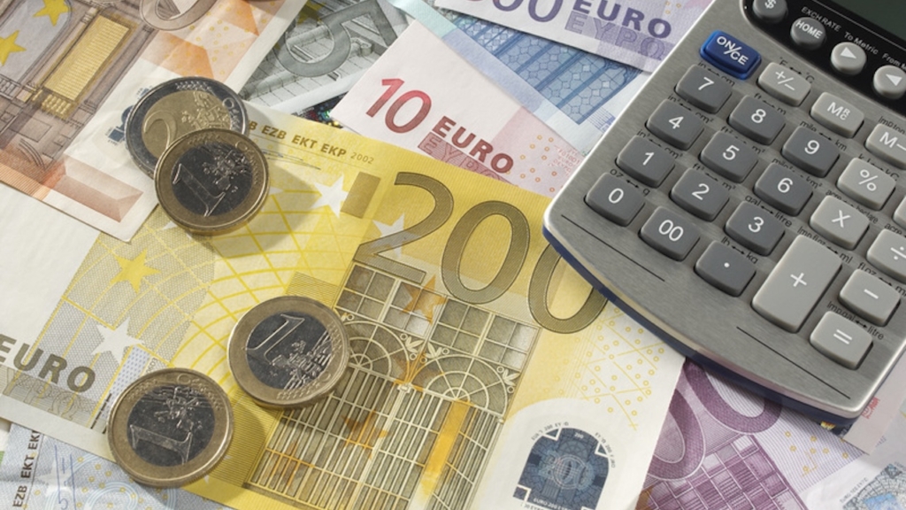 Euro, Taschenrechner, Gehalt, Verdienst, Tarif, Tarifvertrag