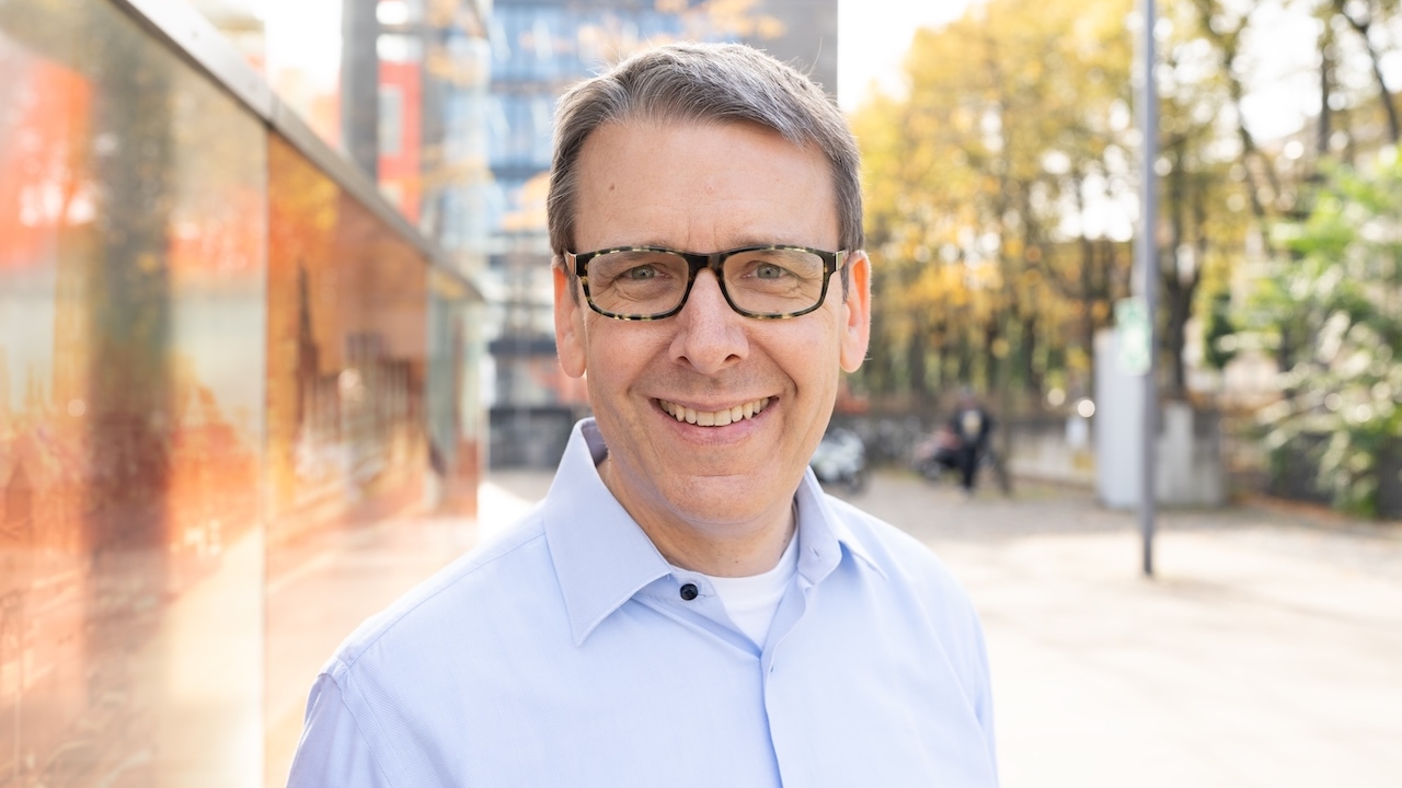 Veränderungen im Vorstand von Axa Deutschland | Cash.