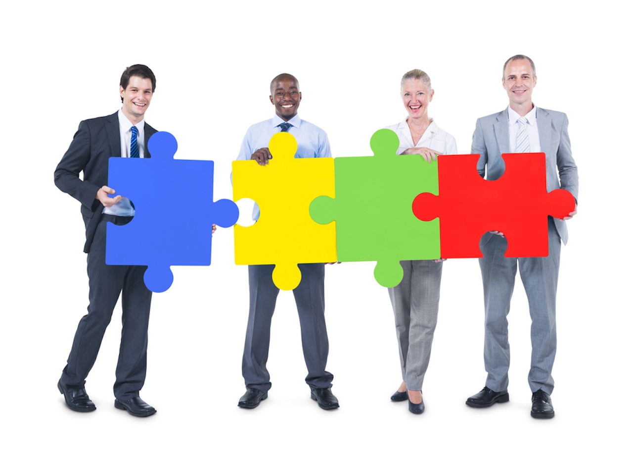Vier Partner, Zurich, Allianz, Zurich Legacy, Ideal, Wiederanlage, Altervorsorge, Team, Zusammenarbeit