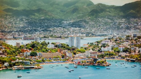 Die Stadt Acapulco, Mexico. Küstenstadt, Klimarisiken, Meeresspie