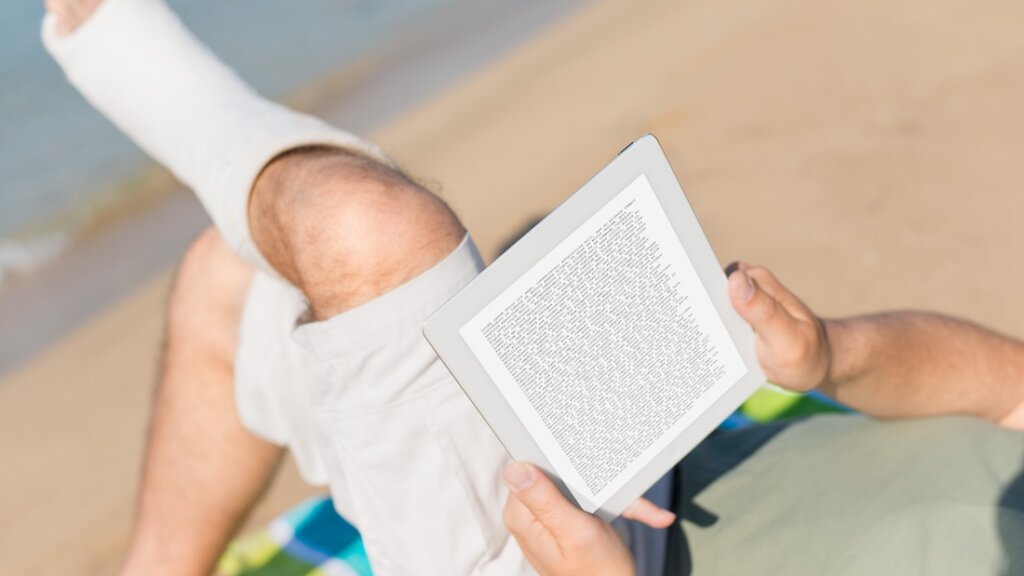 verletzter mann im urlaub, Krank im Urlaub, Arbeitrecht, Arag, Recht und Steuern