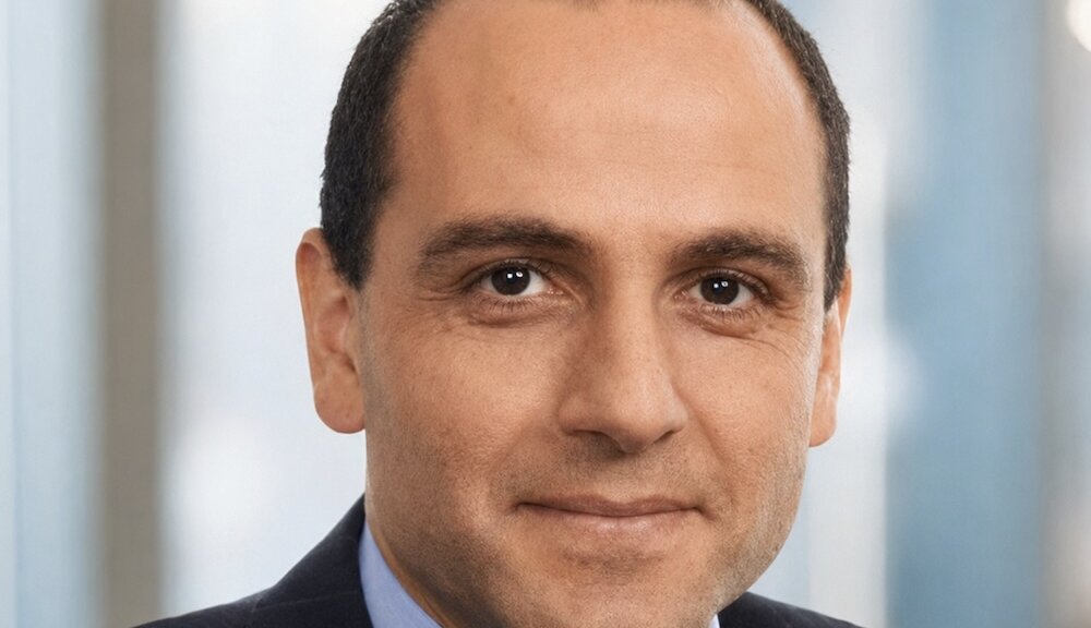 Avi Lavi Chief Investment Officer—Global and International Value Equities von AllianceBernstein