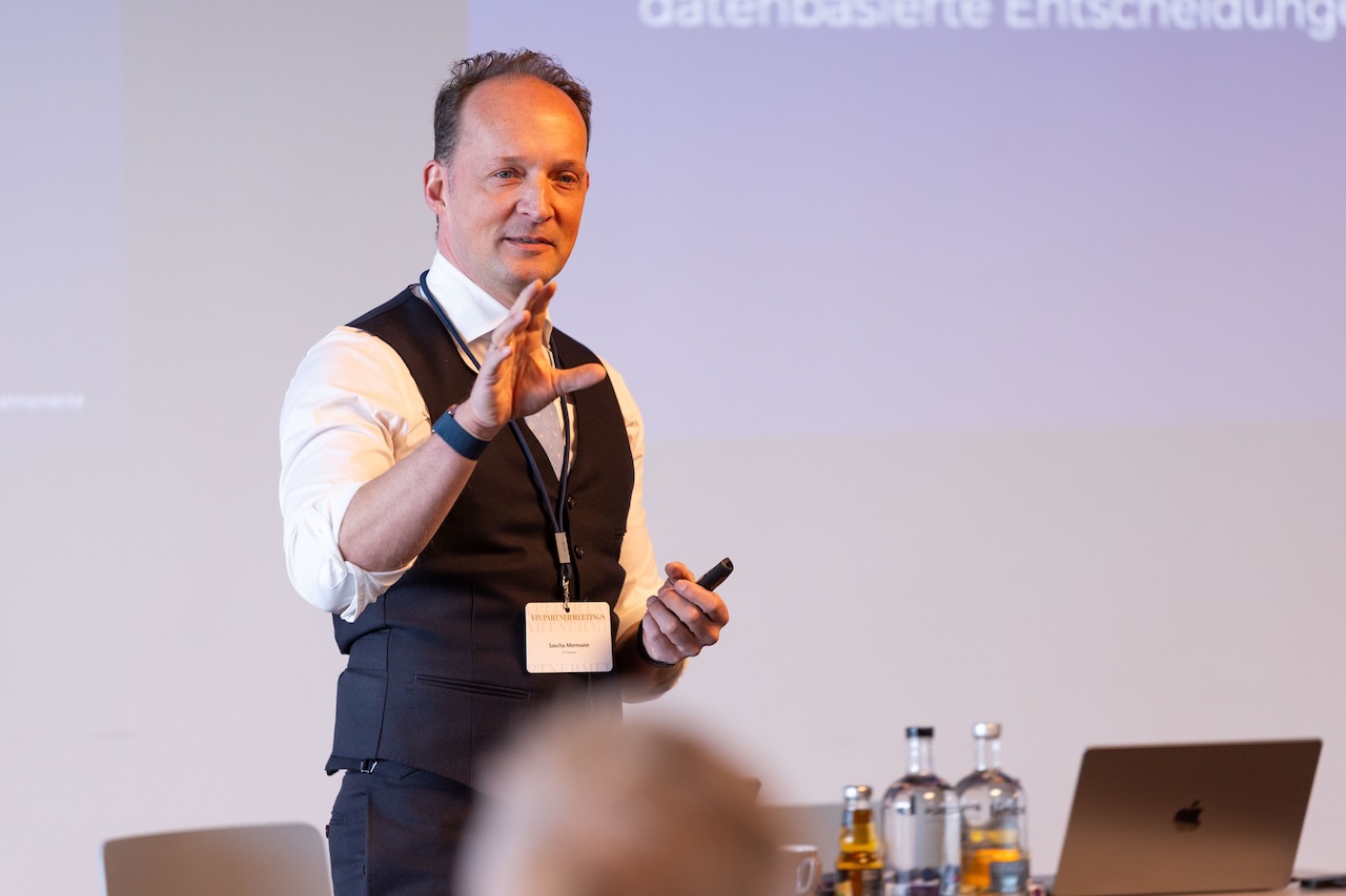 Sascha Mermann, von Poll Finance