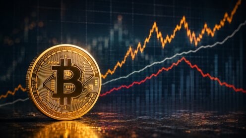 Bitcoin-Münze vor schwankender Börsenkurve, im Hintergrund ein Inflations-Chart als Vergleichslinie.