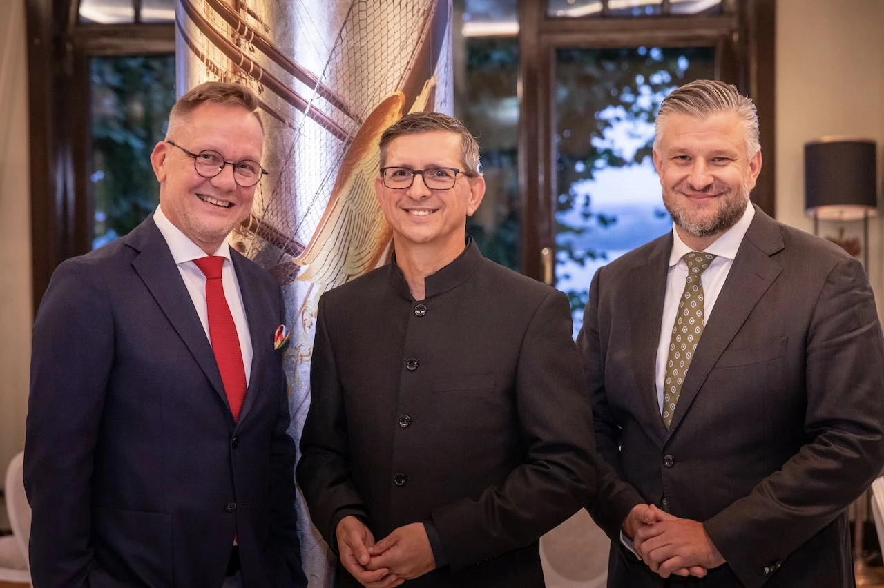 Andreas Pietsch, Noble BC, RA Norman Wirth, Torsten Rössing, Finomet